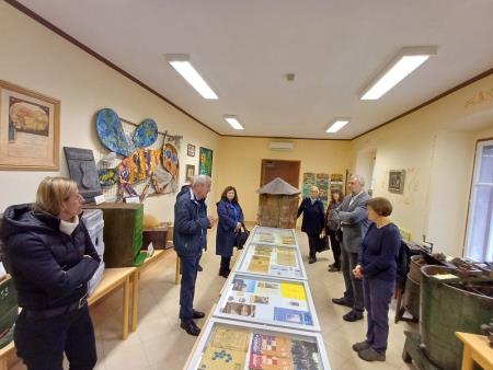 Žnideršičevi potomci na obisku pri bistrških čebelarjih (1)